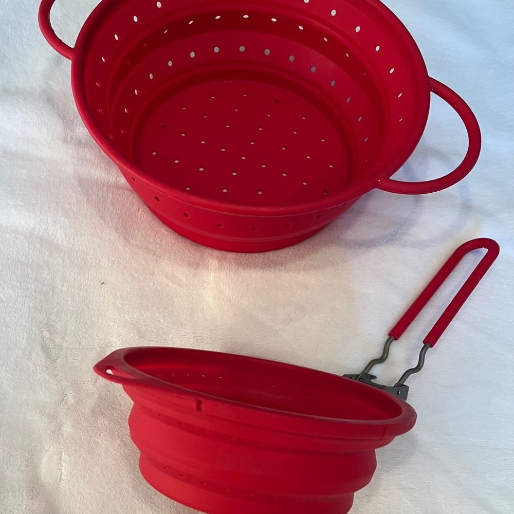 Silicone Collapsible Colanders/Strainers with Handle (set of 2)